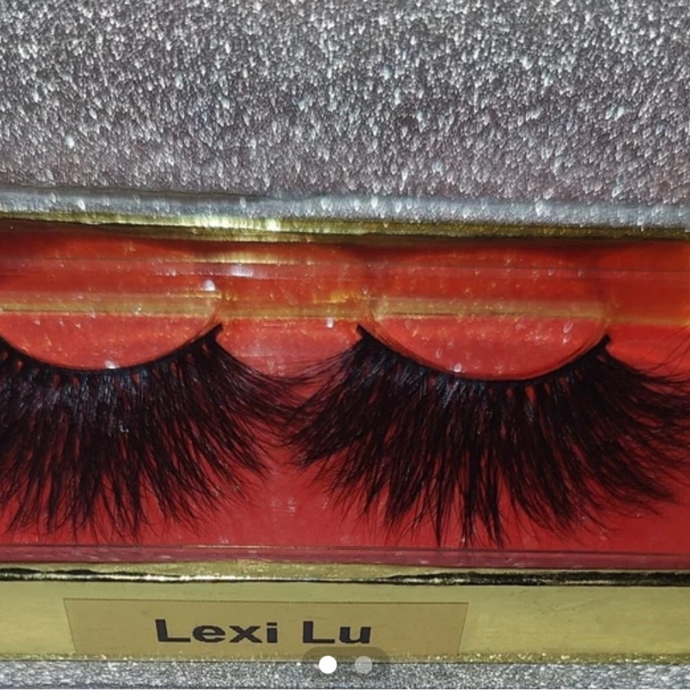 Lashes “LexiLu”